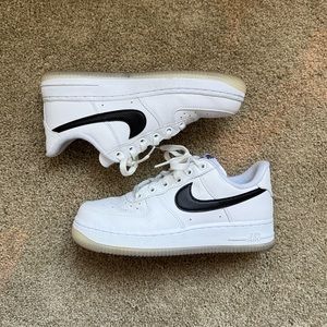 Nike White and Black Women's Sneakers